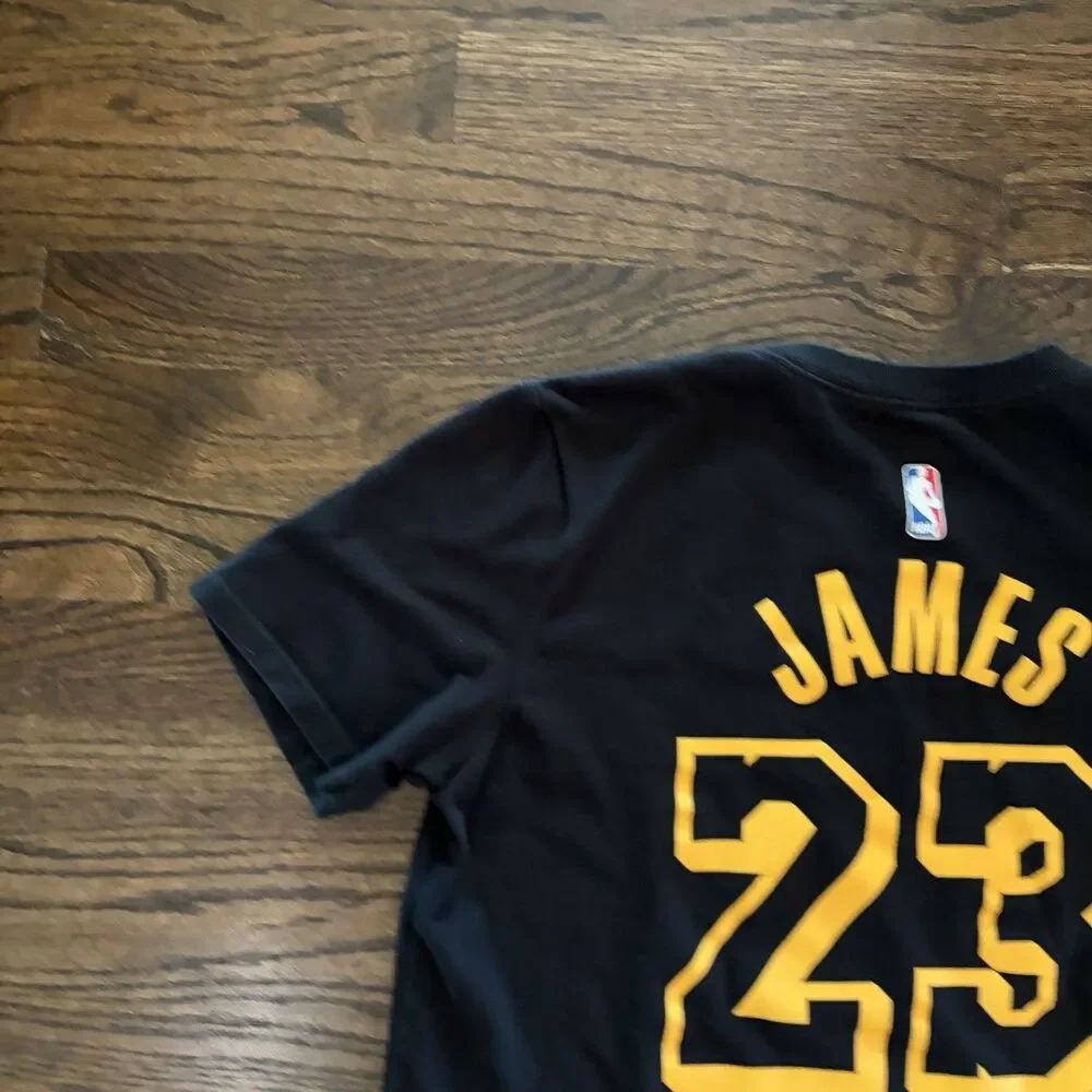 Nike Los Angeles Lakers LeBron James #23 Dri-FIT Kids T-Shirt Size Large L
